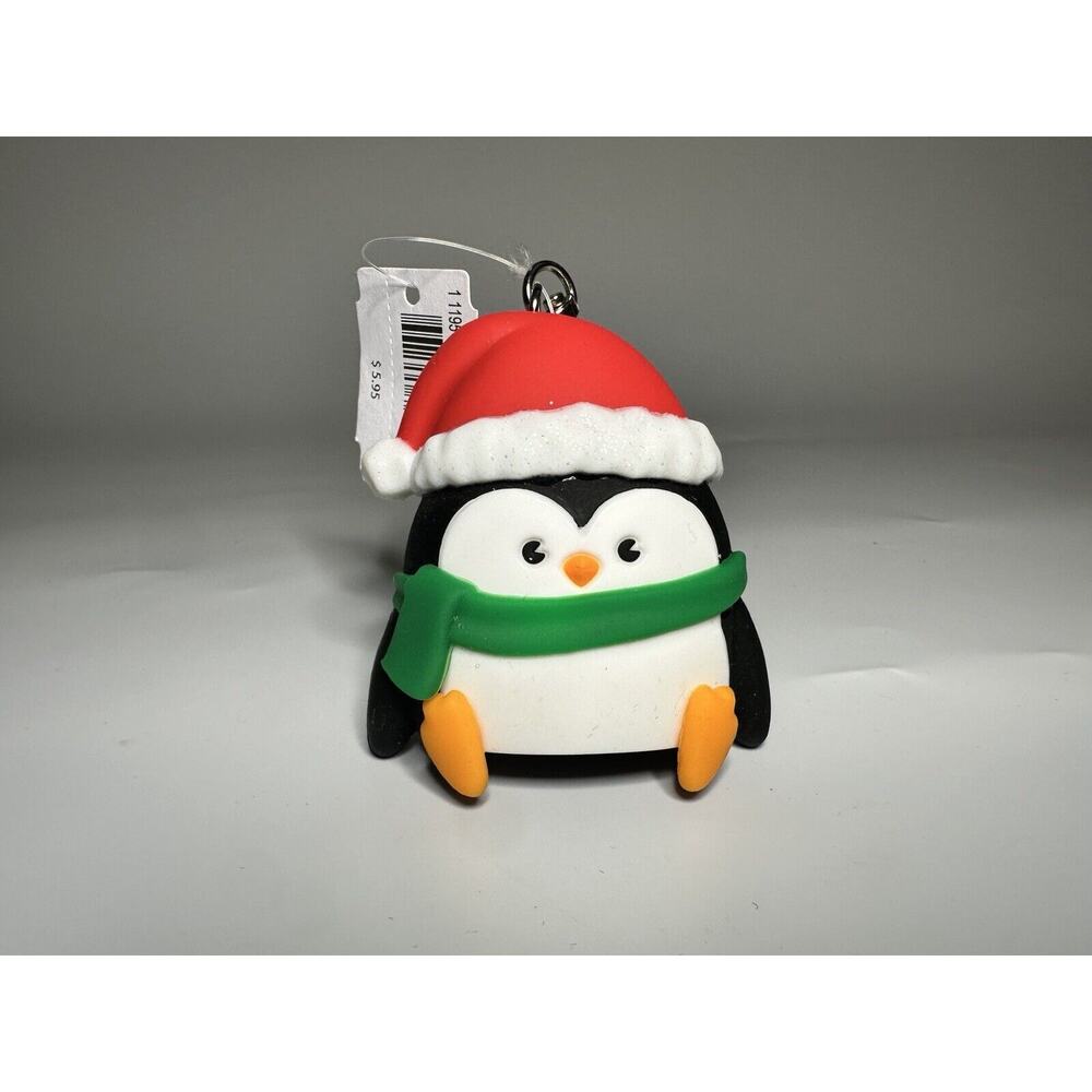 Bath & Body Works Christmas PENGUIN Pocket - Bac Holder/Key Chain